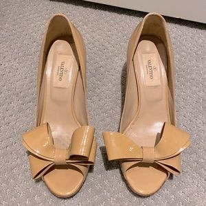 Valentino Bow Beige Shoes